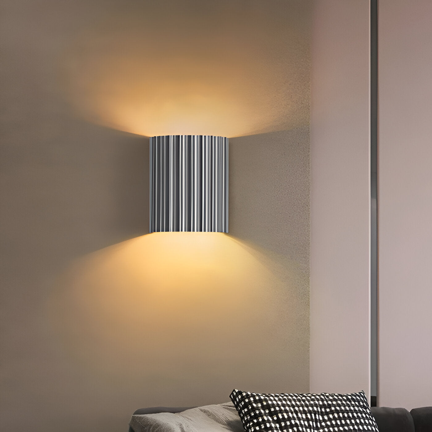 Wall Light Resin Body in Nordic Minimalist Style | Olmara