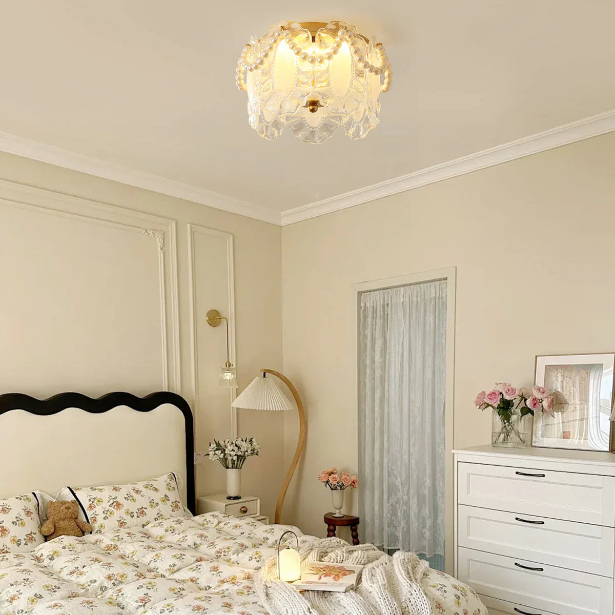 Ceiling Light Glass Petals with Pearl Detail Scandinavian Style | Perleza