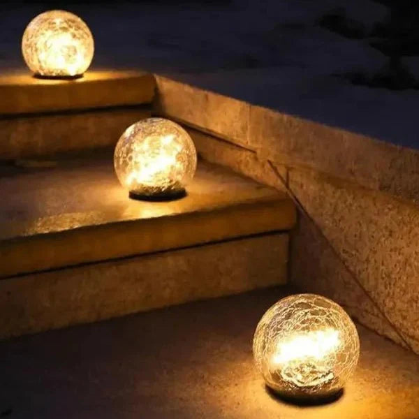 Cracked Glass Solar Garden Globe Light LED | Solora