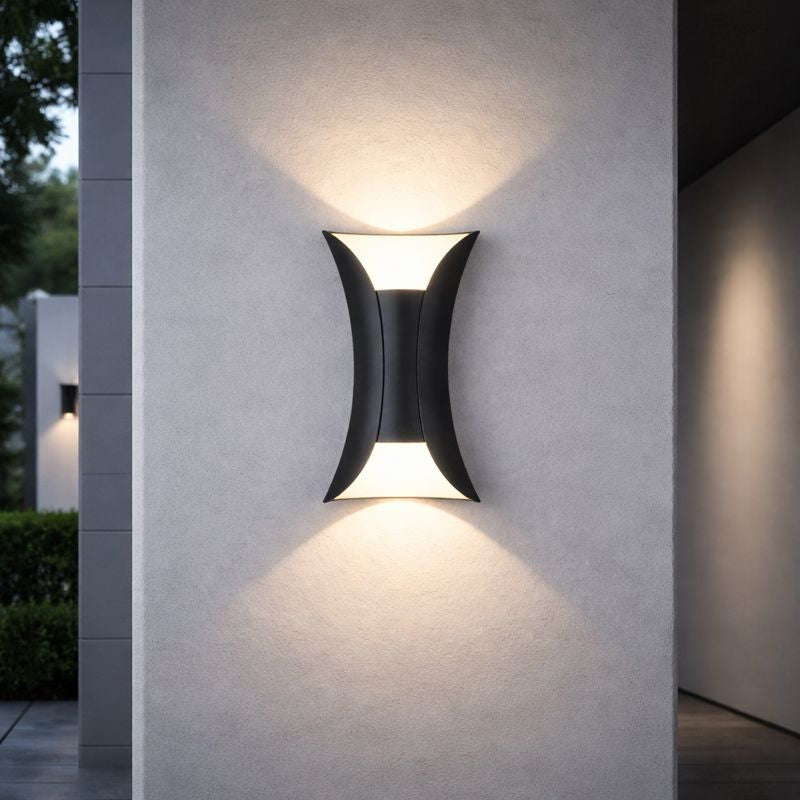 Curved LED Wall Light Outdoor | Noxela
