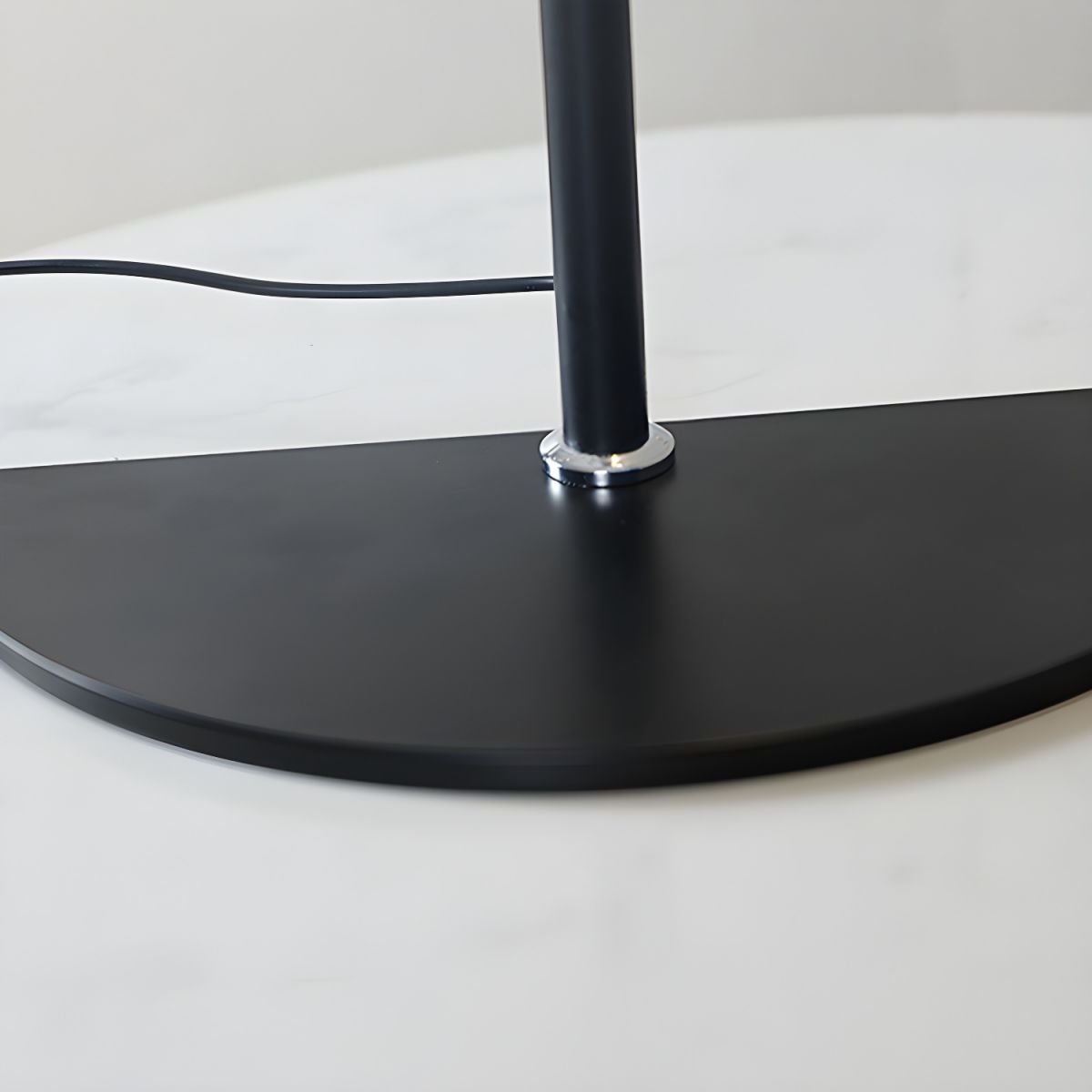 Floor Lamp Metal Tube Modern Design | Carivo