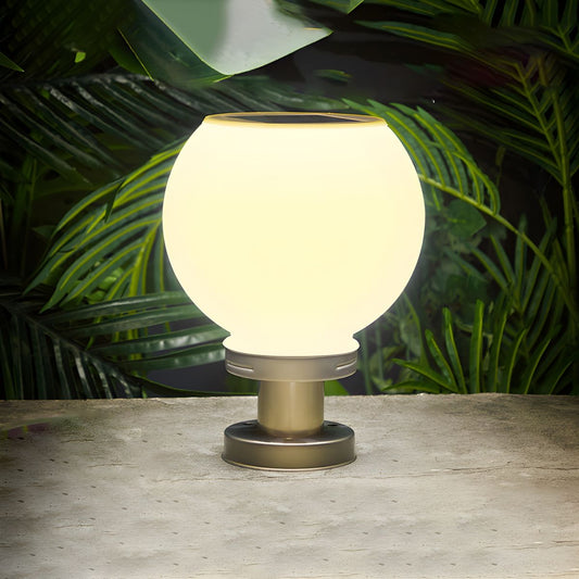 Outdoor Light Metal Ball Solar in Nordic Style | Calvre