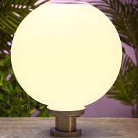 Outdoor Light Metal Ball Solar in Nordic Style | Calvre