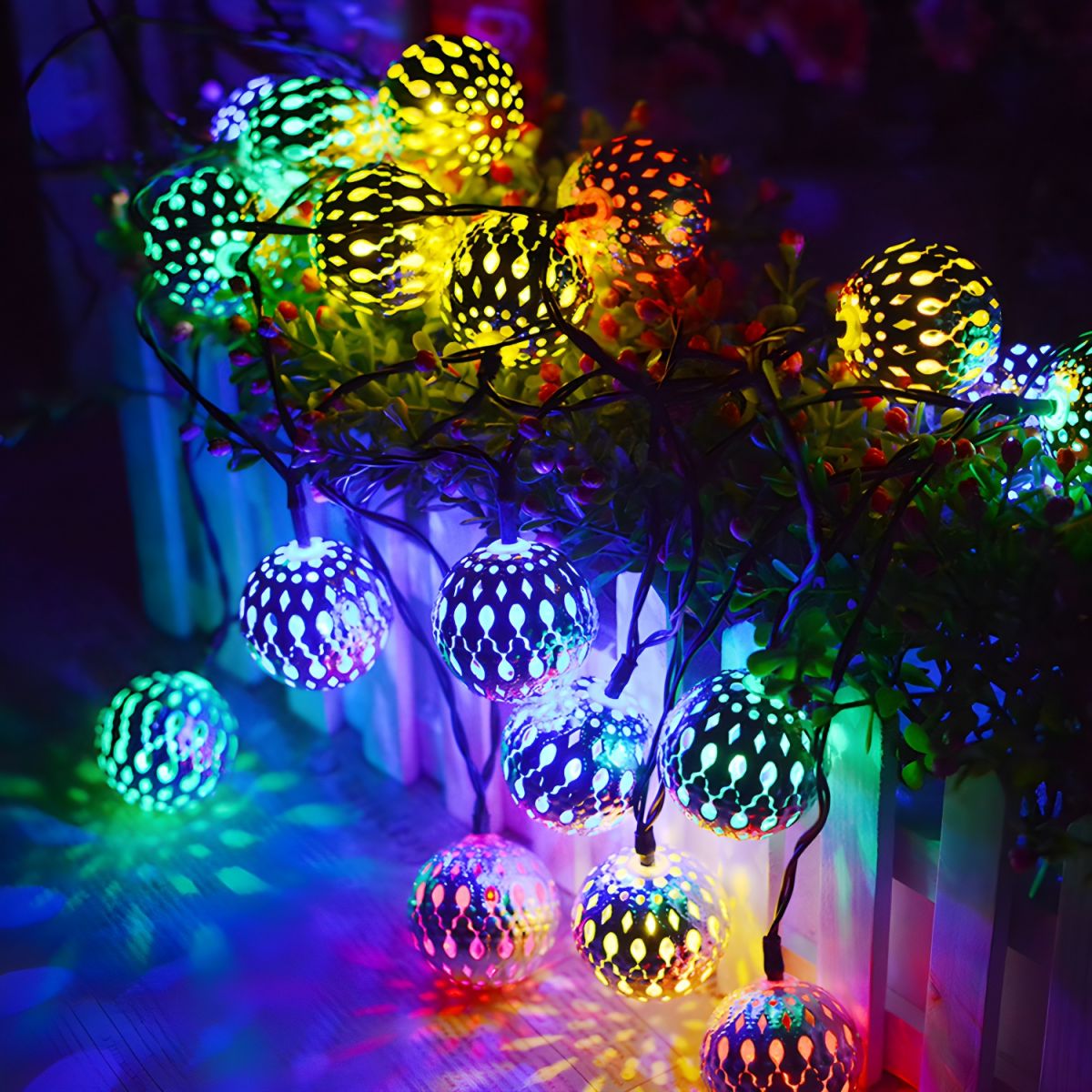 Outdoor Light Moroccan Orb LED String | Zerlia