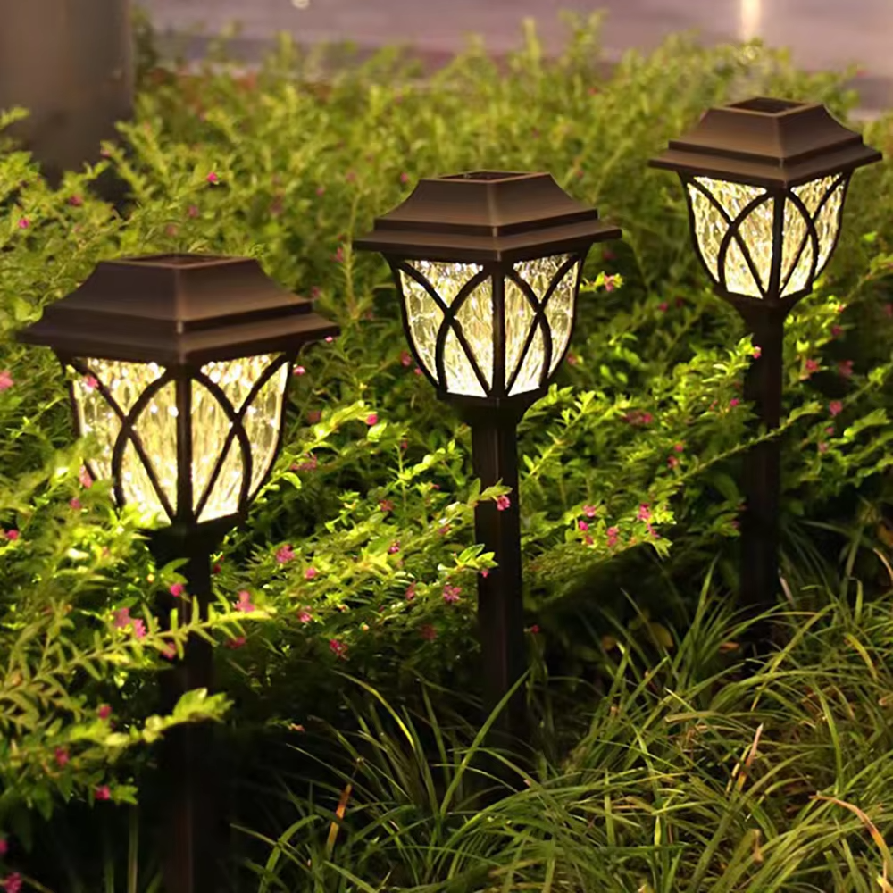 Outdoor Light Solar LED Garden Pathway Warm Light | Lumefra