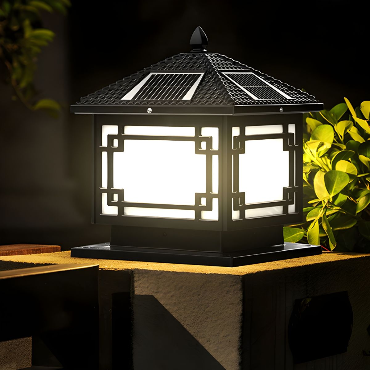 Outdoor Light Solar Metal Square Modern Style | Trevon