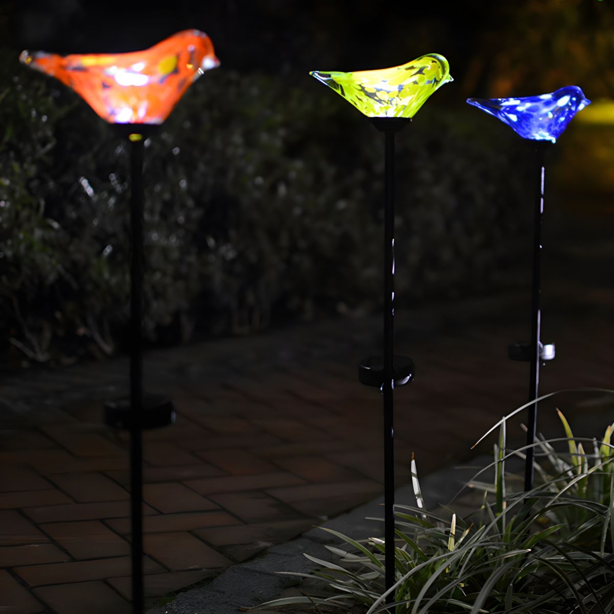 Outdoor Light Solar Stake Lamp Glass Birds | Solmira