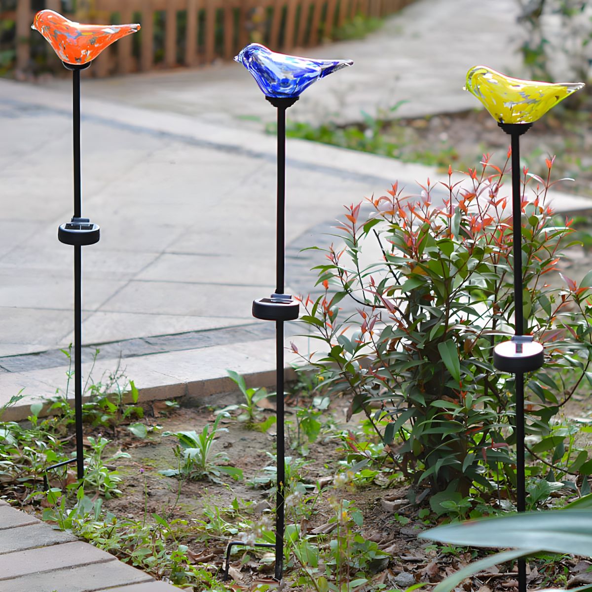 Outdoor Light Solar Stake Lamp Glass Birds | Solmira