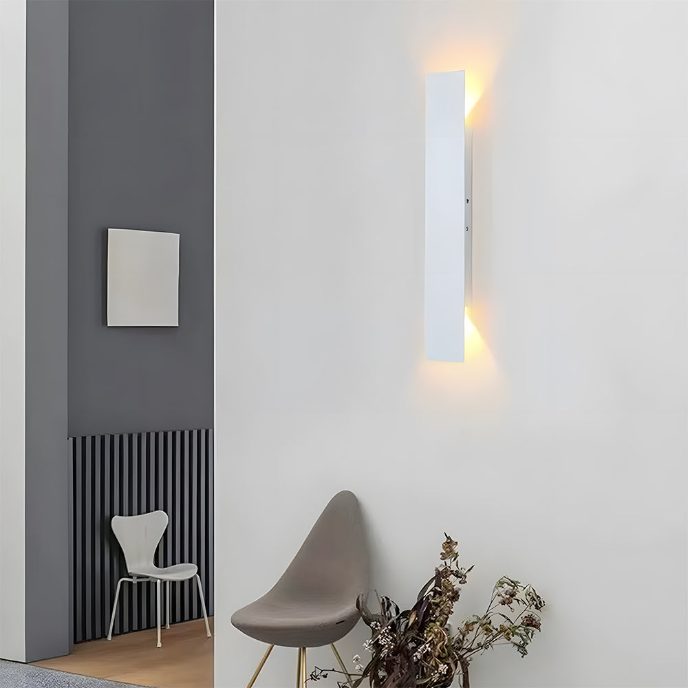 Outdoor Wall Light Aluminum LED in Modern Style | Calven