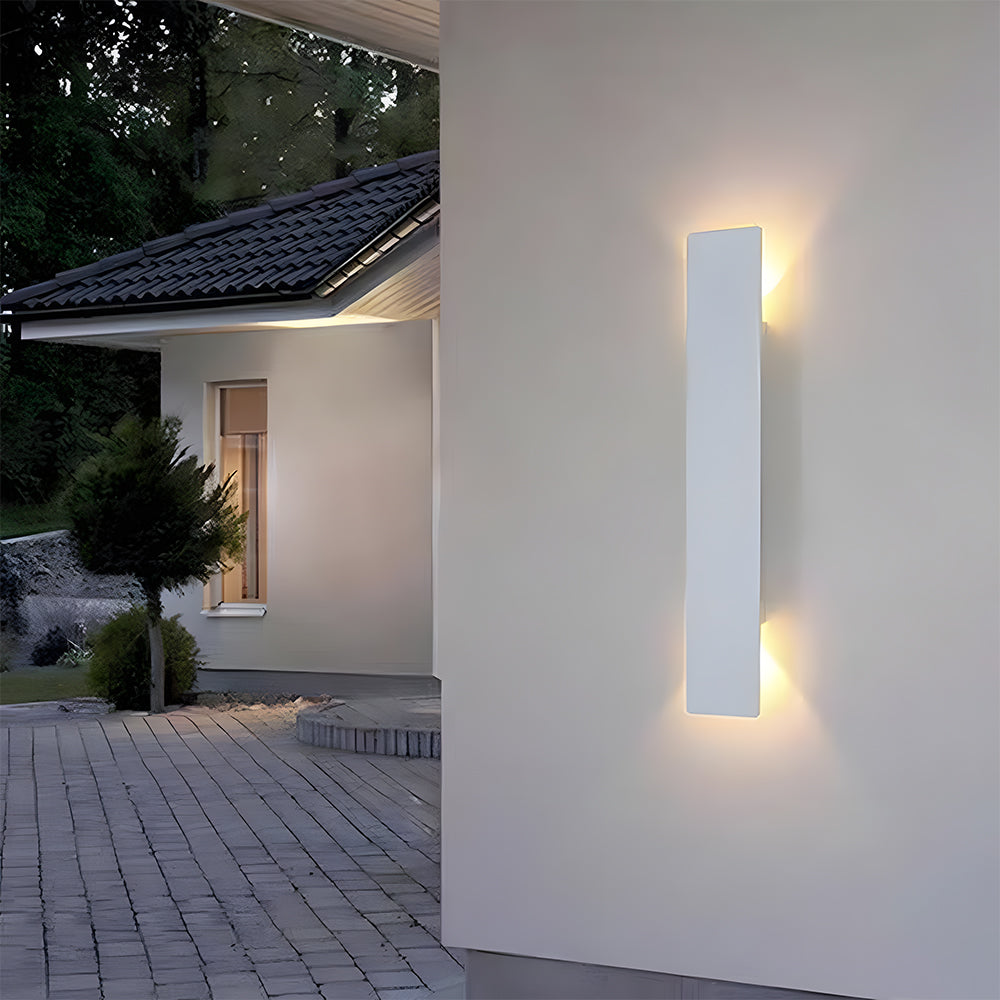 Outdoor Wall Light Aluminum LED in Modern Style | Calven