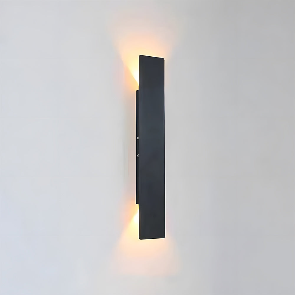 Outdoor Wall Light Aluminum LED in Modern Style | Calven