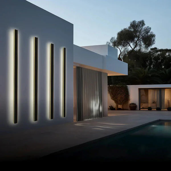 Outdoor Wall Light LED Linear Black for Garden Use | Silexa