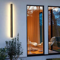 Outdoor Wall Light LED Linear Black for Garden Use | Silexa