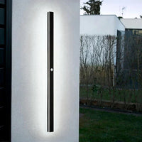 Outdoor Wall Light LED Linear Black for Garden Use | Silexa
