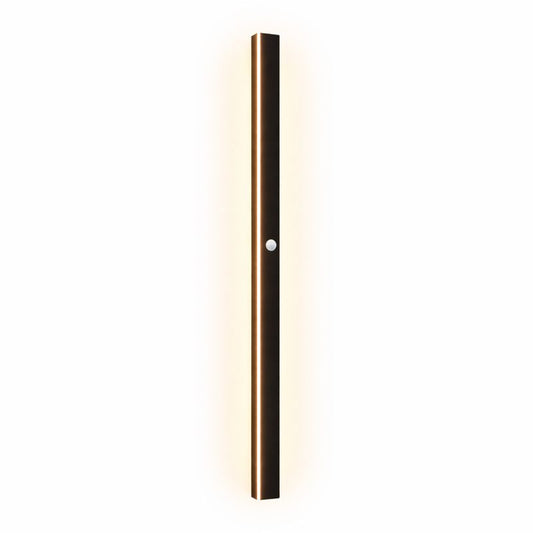 Outdoor Wall Light LED Linear Black for Garden Use | Silexa