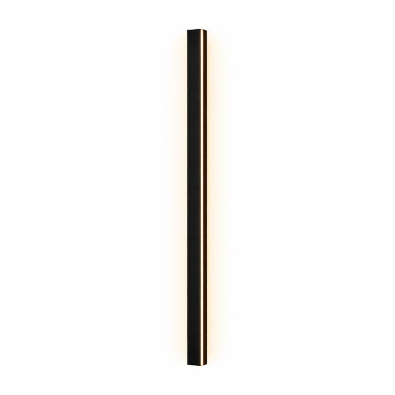Outdoor Wall Light LED Linear Black for Garden Use | Silexa