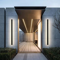 Outdoor Wall Light LED Linear Black for Garden Use | Silexa