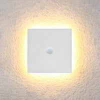 Outdoor Wall Light LED Metal Minimalist Design | Skandor