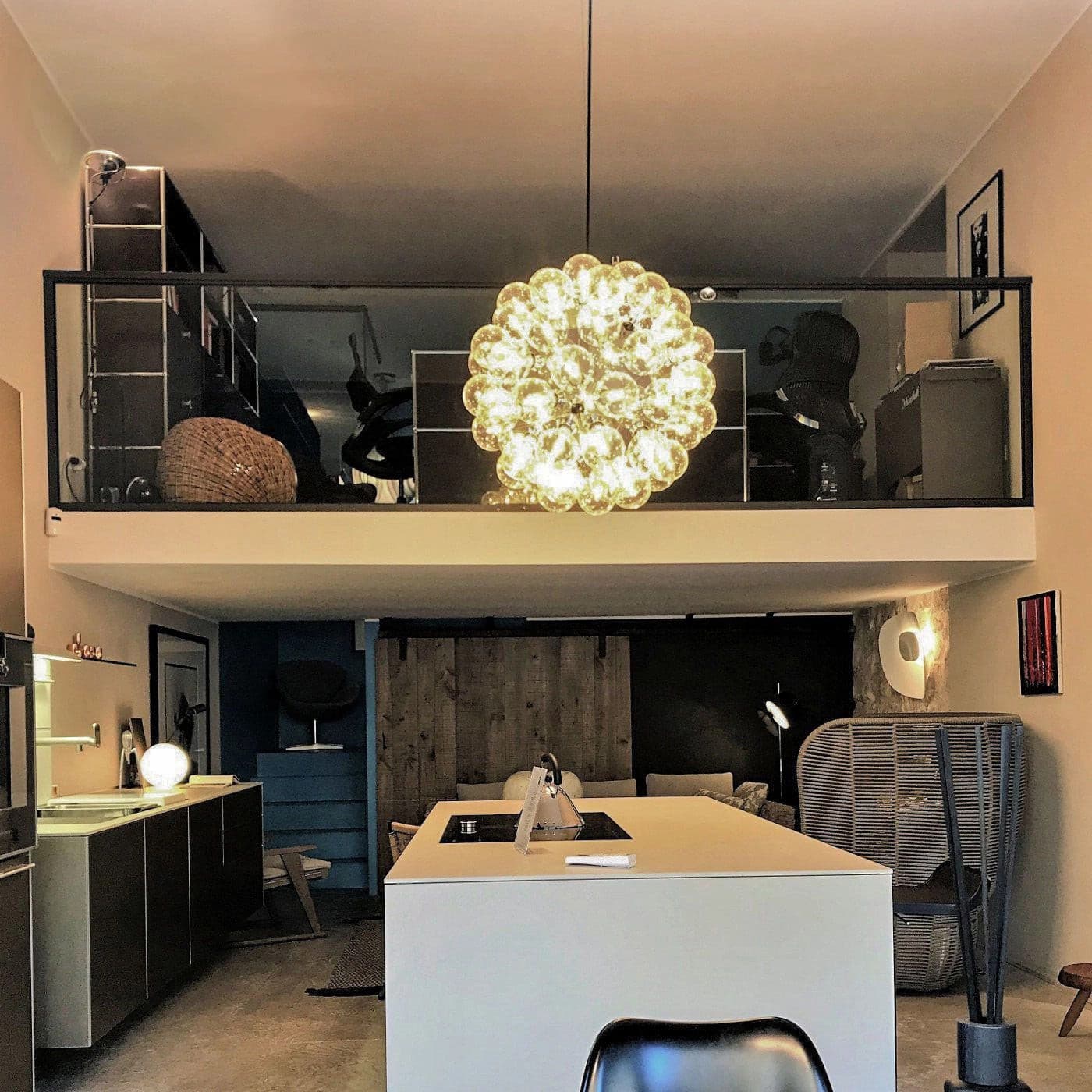 Pendant Light Glass Globe for Modern Interior Use | Taraxa
