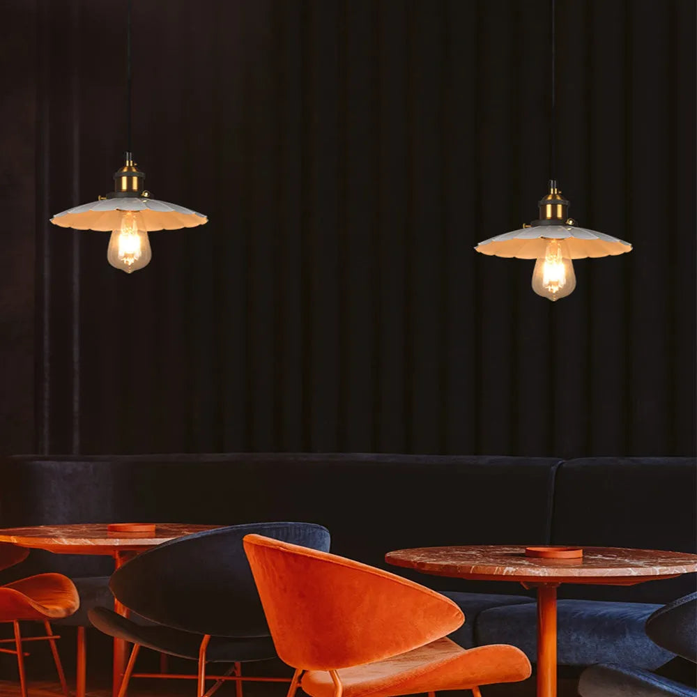 Pendant Light Iron Frame in Nordic Style | Ruvian