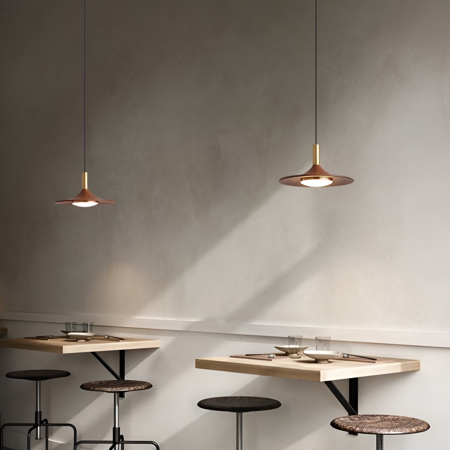 Pendant Light Iron Shade in Nordic Minimalist Style | Tavrin