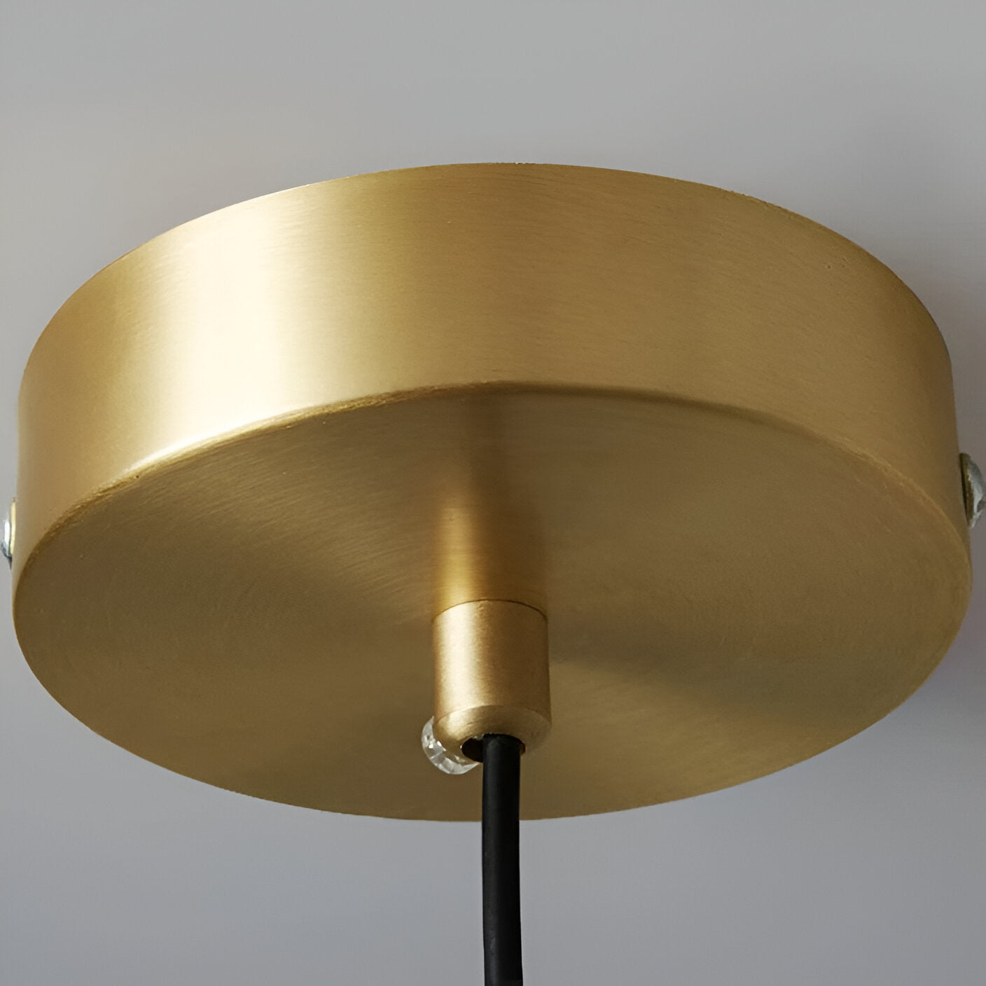 Pendant Light Iron Shade in Nordic Minimalist Style | Tavrin