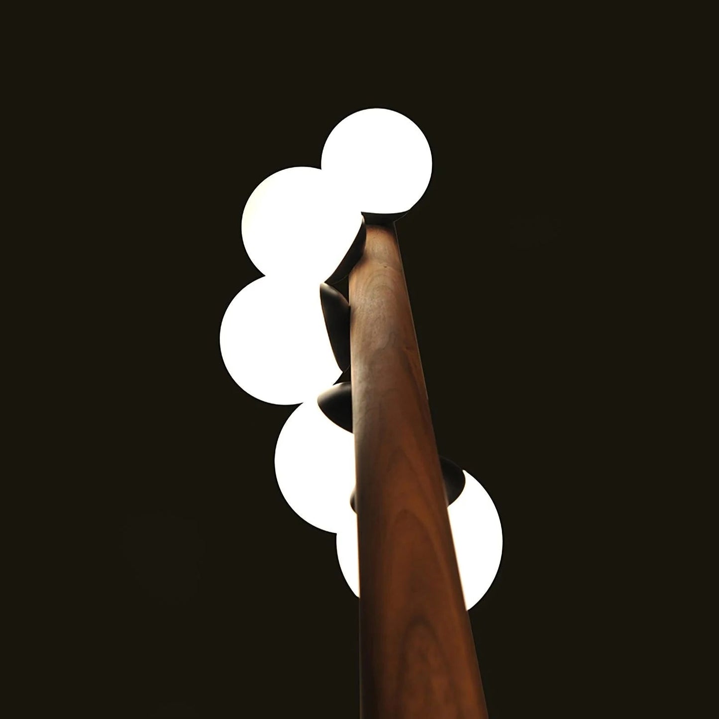 Pendant Light Timber Finish in Nordic Style | Norveta