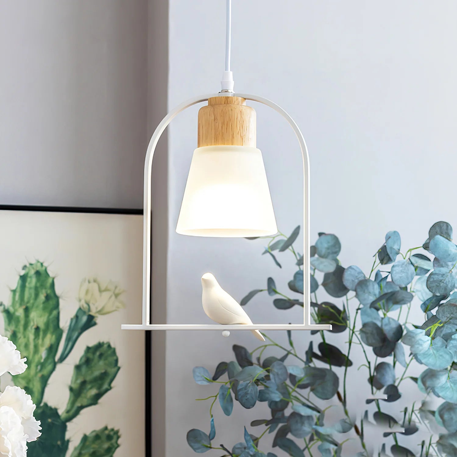 Pendant Light with Bird Details Scandinavian Interior | Arandis