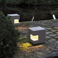 Scandinavian Solar Metal Cube Outdoor Lamp | Raynox