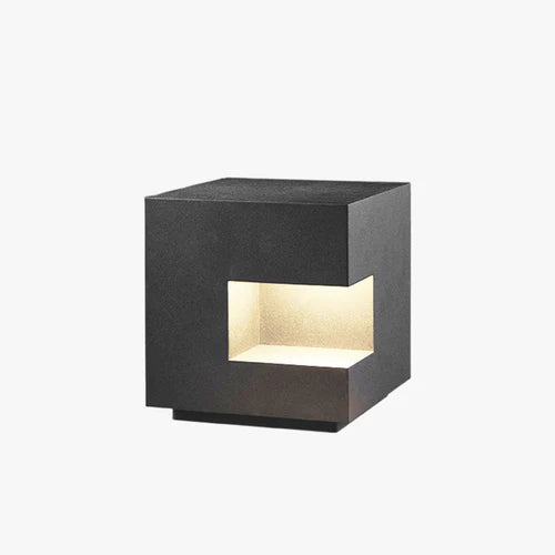 Scandinavian Solar Metal Cube Outdoor Lamp | Raynox