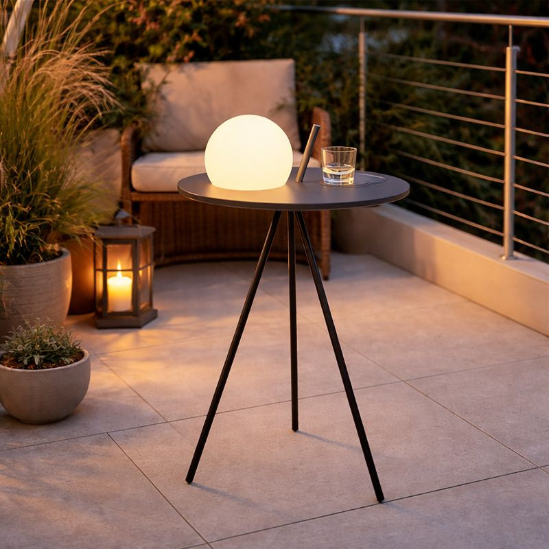 Solar Outdoor Side Table Lamp Tripod Design | Solario