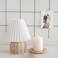 Table Lamp with Rattan and Pagoda Shade Oriental | Ranvio