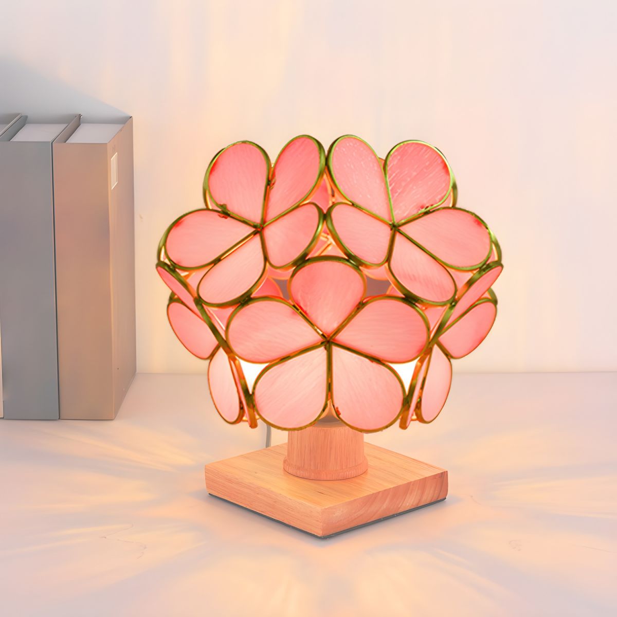 Table Lamp with Stained Glass Nordic Tiffany Style | Florvia