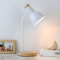 Table Lamp with Wooden Base Nordic Style | Averion