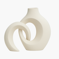 Vase Ceramic Intertwined Design for Modern Interiors | Zoreli