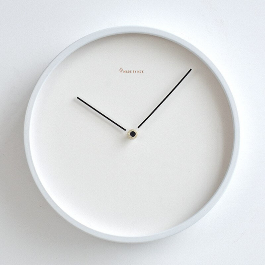 Wall Clock Scandinavian Minimalist Design | Loravi