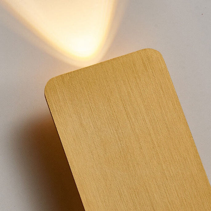 Wall Light Aluminium LED Minimalist Industrial Design | Navilo