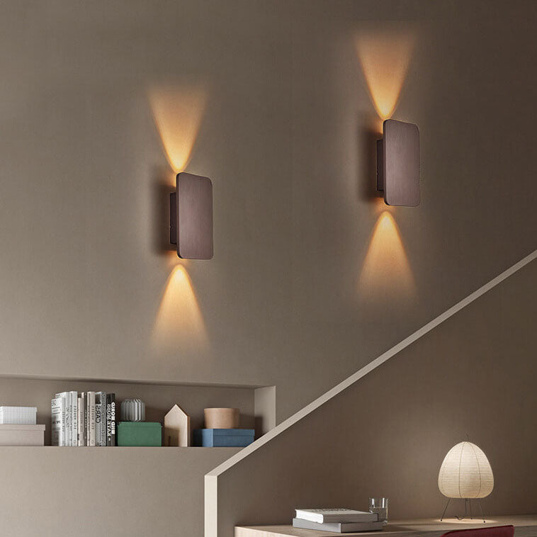 Wall Light Aluminium LED Minimalist Industrial Design | Navilo