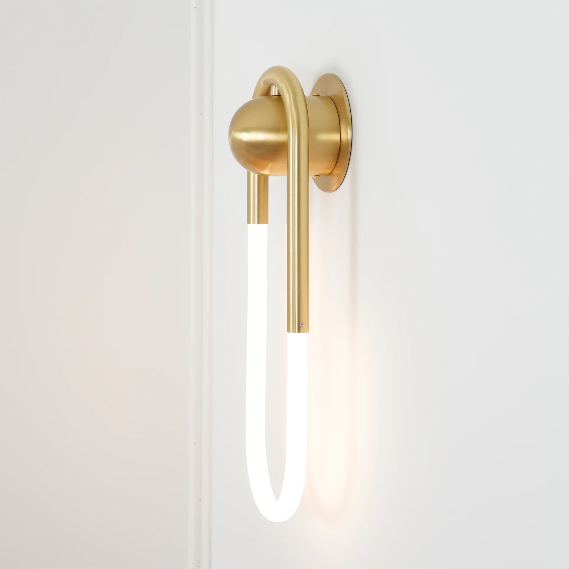 Wall Light Brass Loop in Modern Design | Rudilo