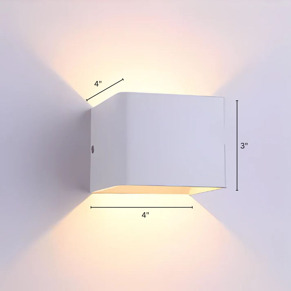 Wall Light Metal Cube LED in Modern Style | Colyra