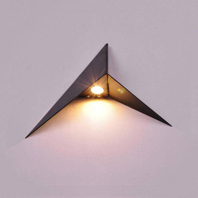 Wall Light Metal LED Modern Triangle Design | Murivan