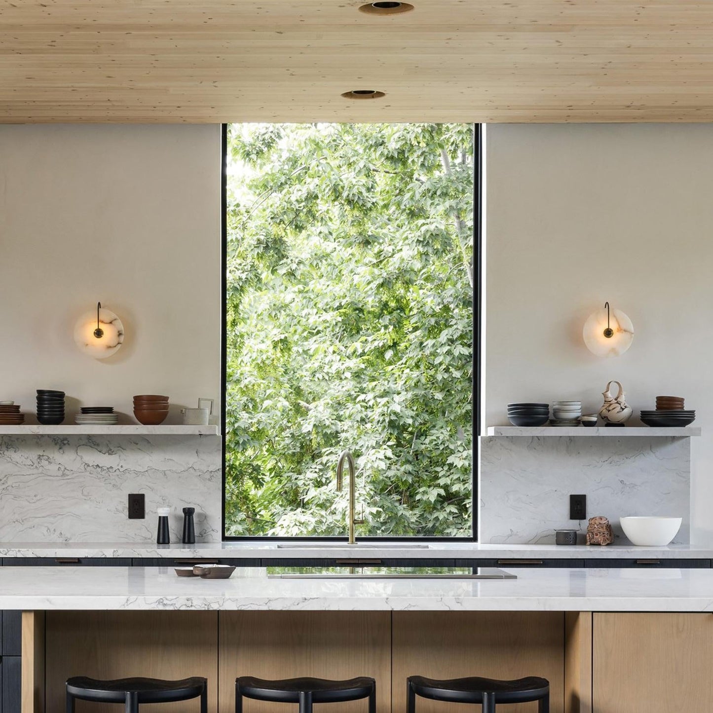 Wall Light Natural Alabaster Marble Nordic Style | Varino