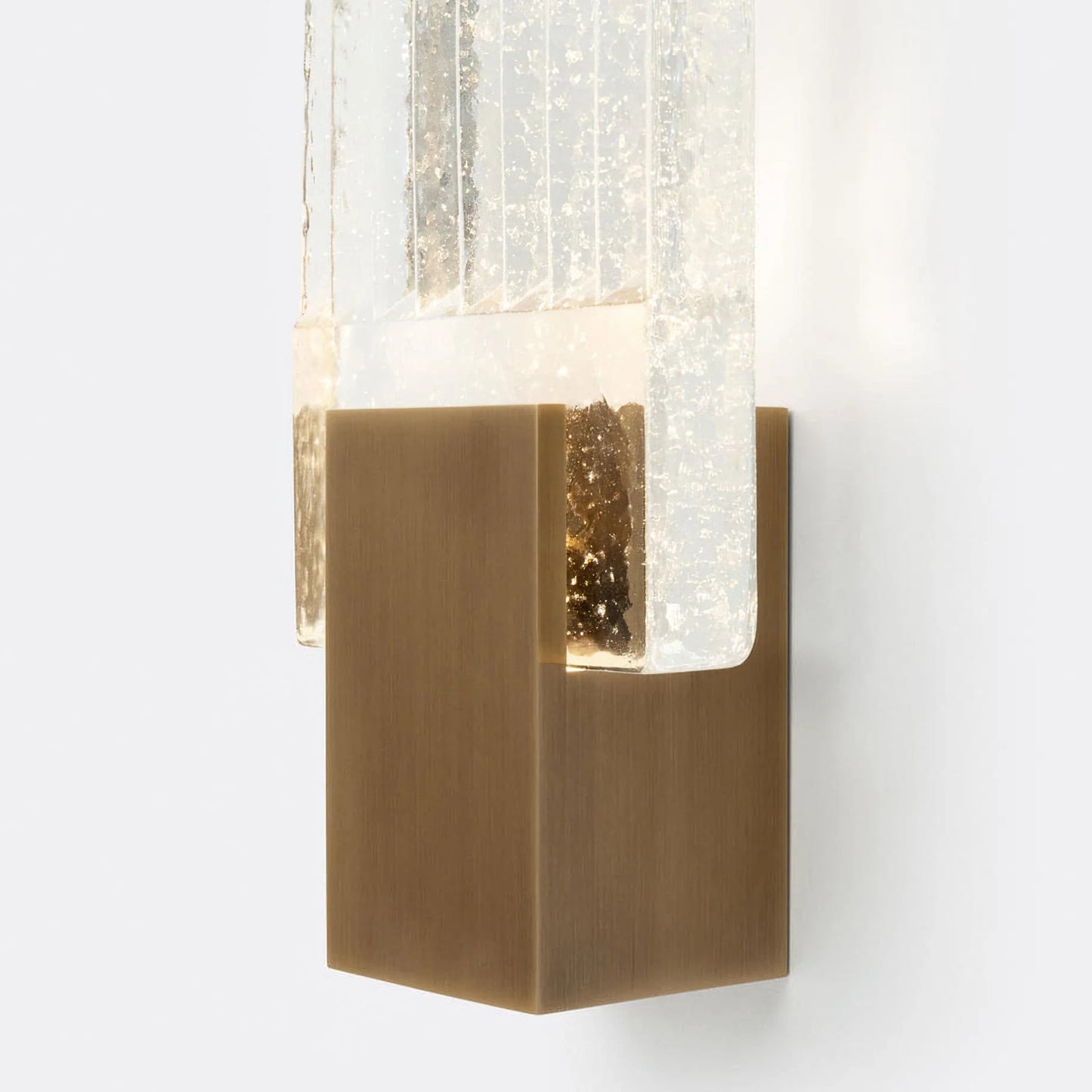 Wall Light Pleated Crystal in Modern Style | Celvian