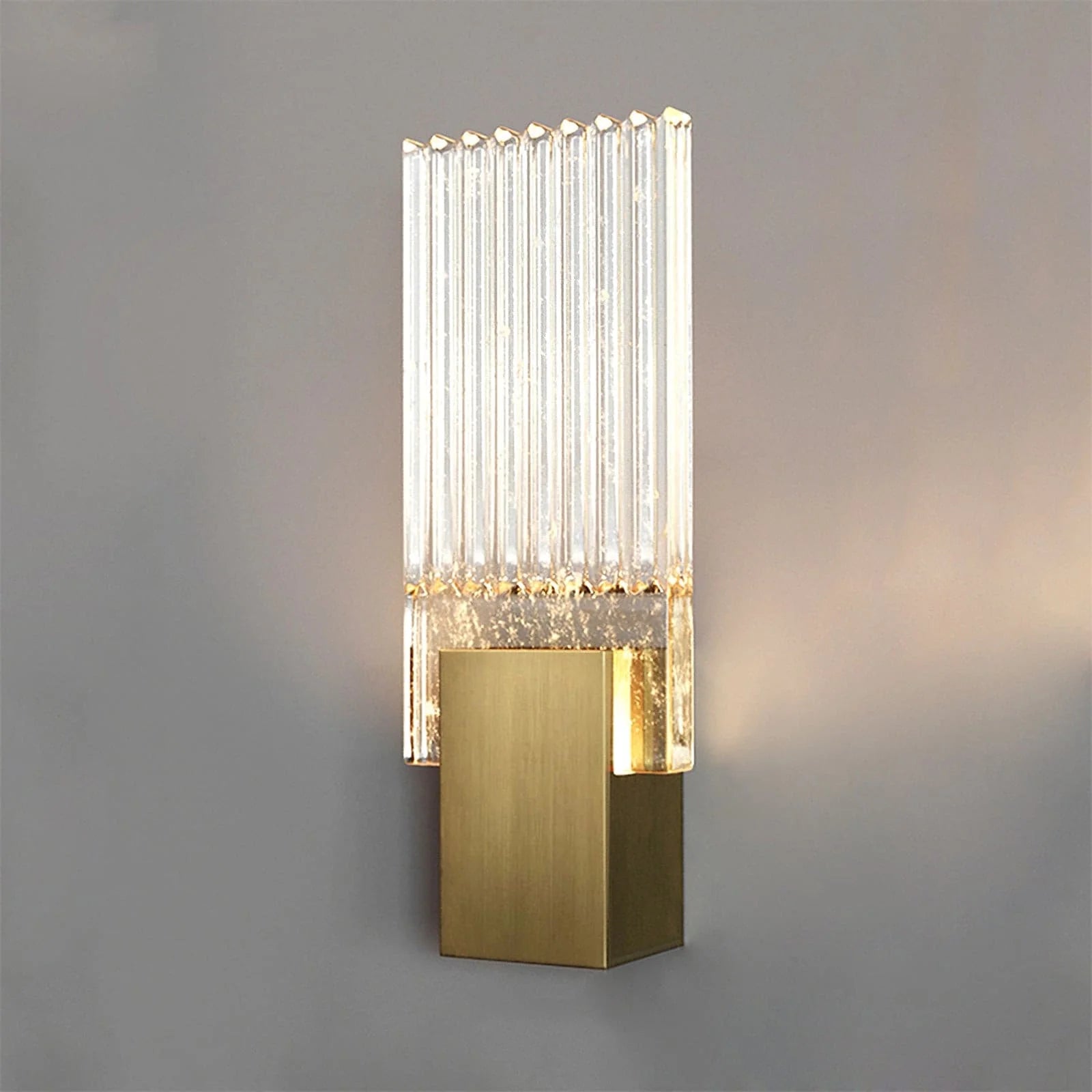 Wall Light Pleated Crystal in Modern Style | Celvian
