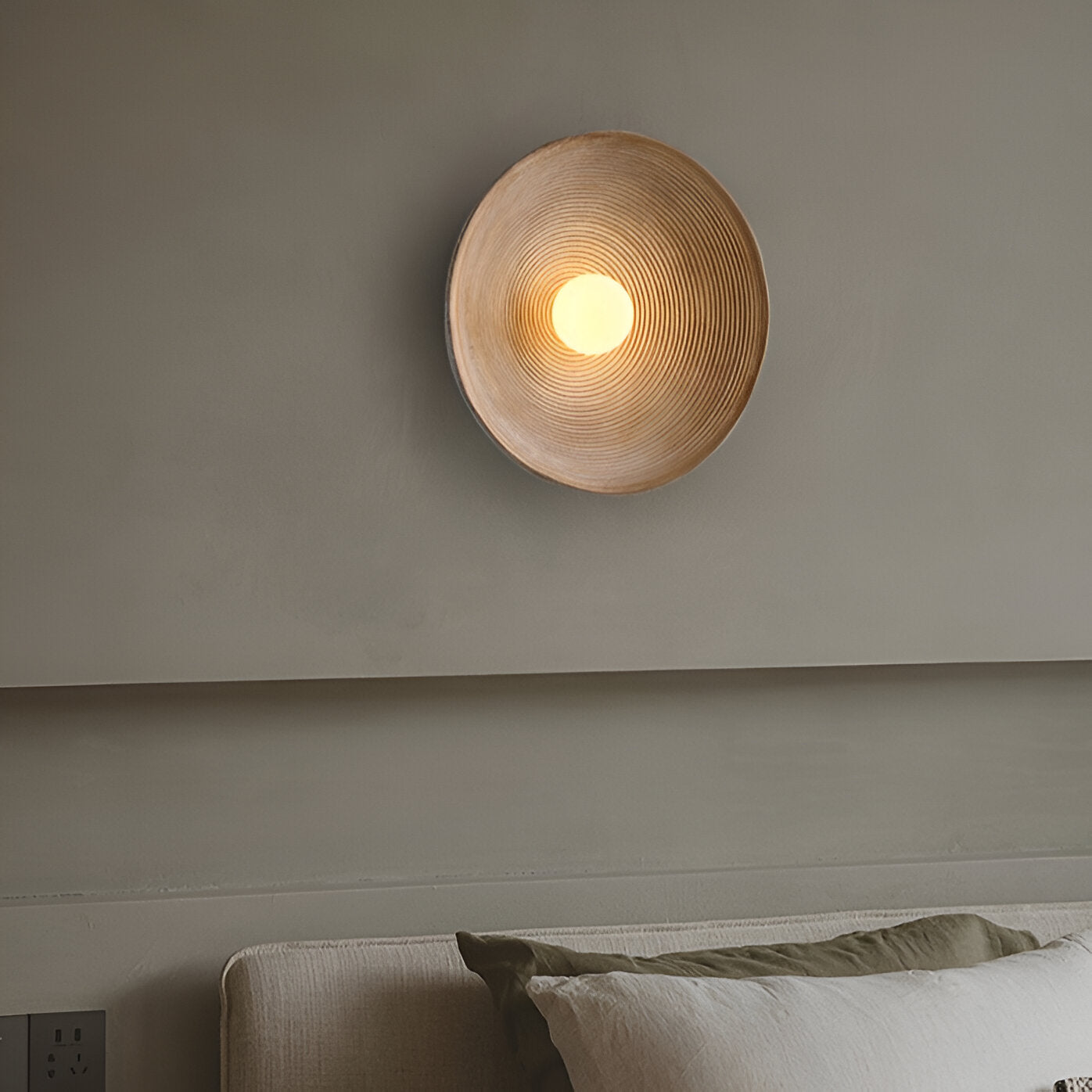 Wall Light Resin Round Retro Japandi Style | Nerivo